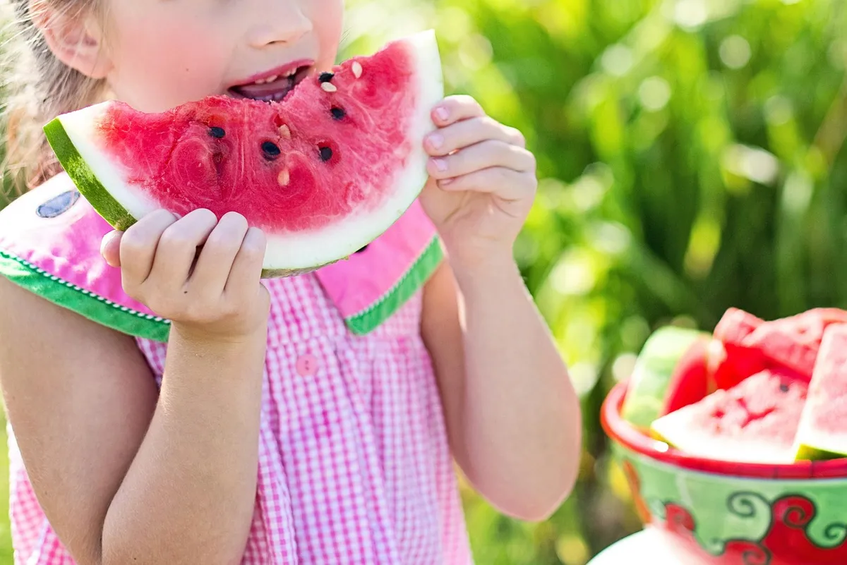 girl, eating, watermelon, eat, little girl, summer, food, child, kid, fresh, fresh fruit, fresh watermelon, watermelon slice, fruit, healthy, tasty, organic, na